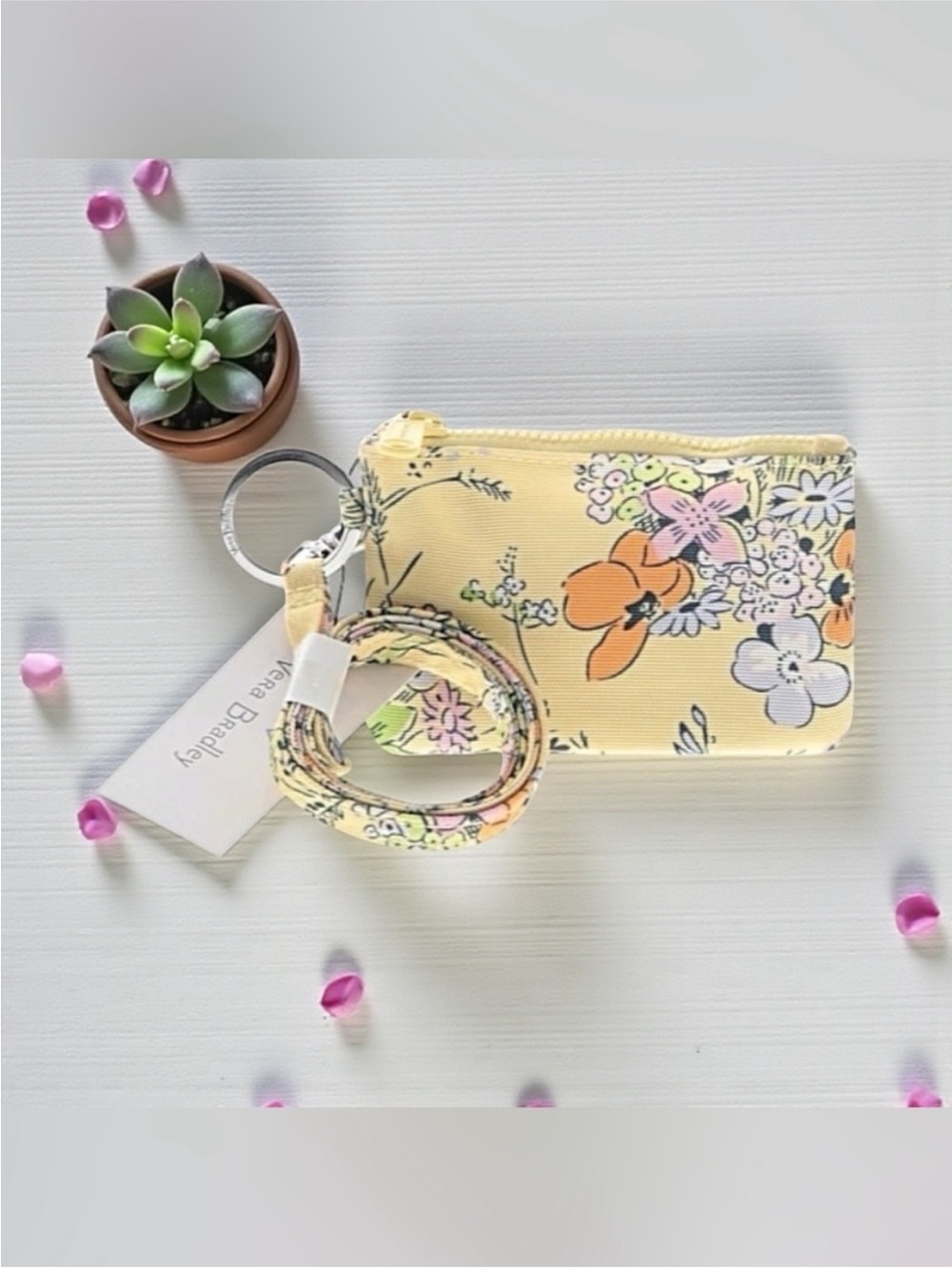 VERA BRADLEY Sunlit
Garden ReActive Zip ID Lanyard & Card Case/NWT